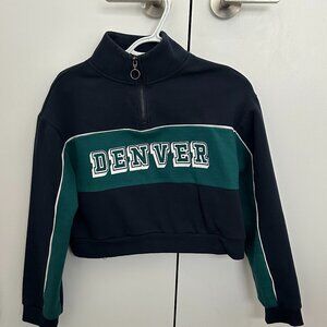 Cropped Half-Zip Sweatshirt – “DENVER”